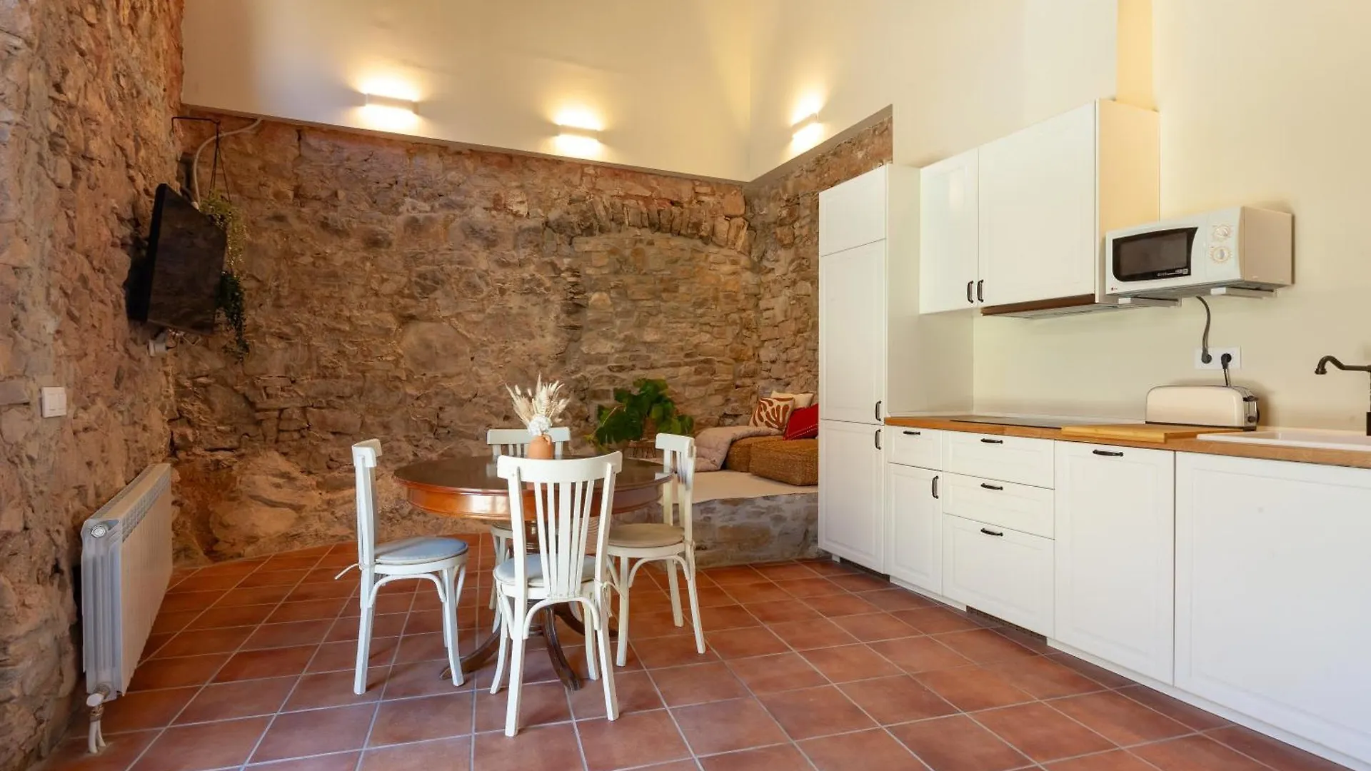 Cal Simon- Casa A Montserrat Collbato 0*,  Spain